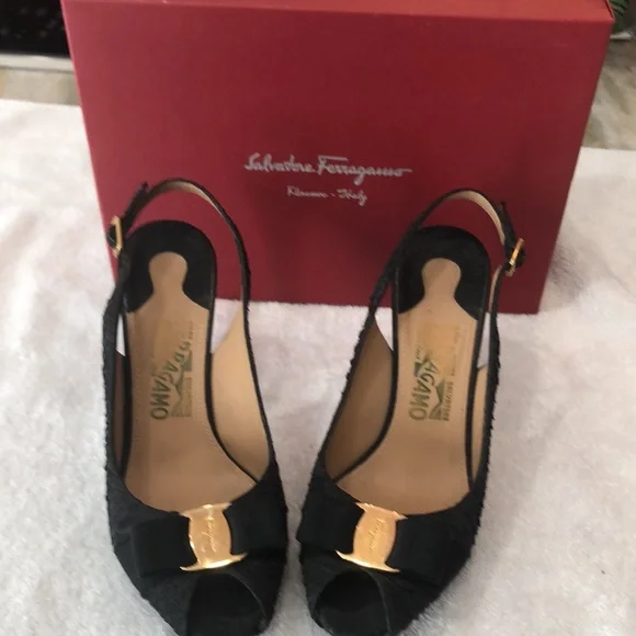 4 inches heels Salvador ferragamo shoes black open toes - Picture 5 of 5